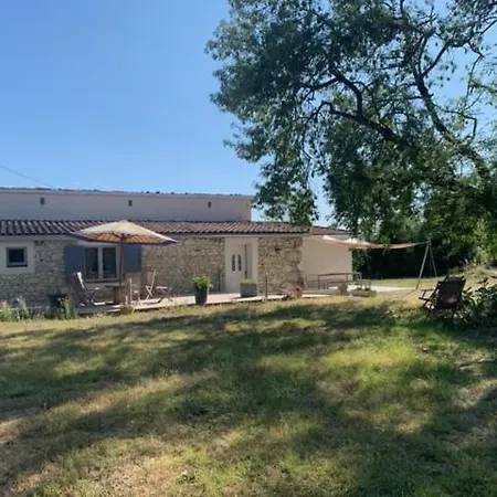 Maison De Pour 6 Personnes Au Coeur Du Gers *